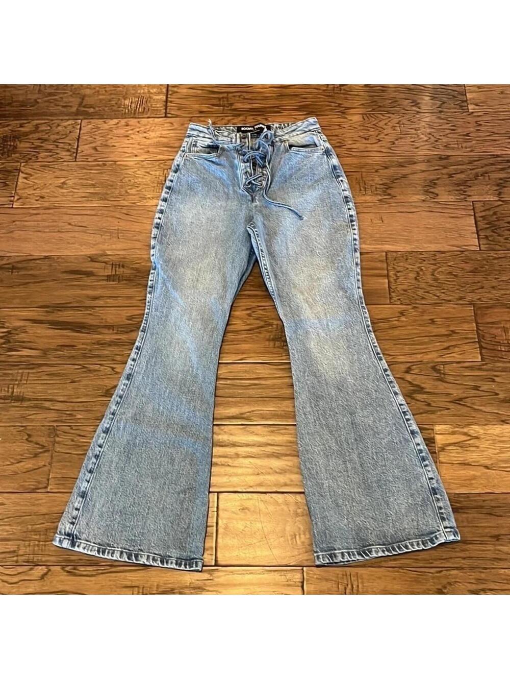 Social Tourist Ultra High Rise Flare Jeans Lace Up Front Light Wash Size 5R